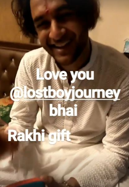 Jyoti Kumari's Instagram story showing Vikas Gupta gifting her a speaker for Raksha Bandhan