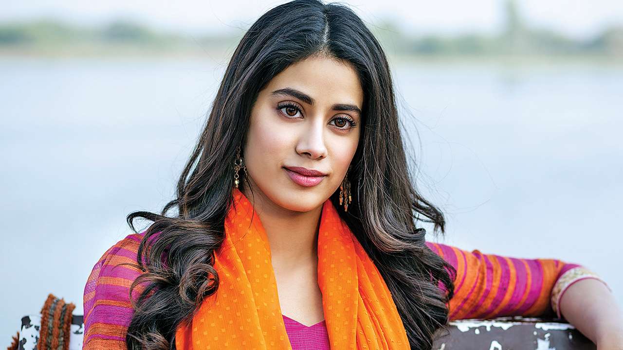 Jhanvi Kapoor Bf Photo Xxx - Jhanvi Kapoor Wiki, Age, Family, Boyfriend, Biography & More - WikiBio