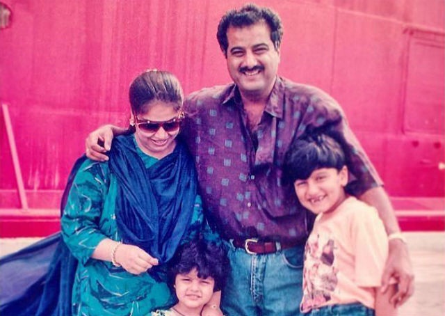 Jhanvi Kapoor Father, Step-Mother and Half Siblings (Old Picture)