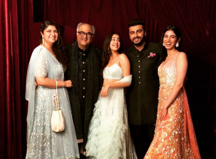 Jhanvi Kapoor with her father, sister and half-siblings