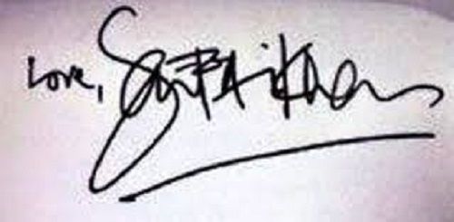 Sara Ali Khan's Signature