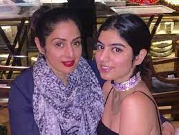 Khushi Kapoor with her mother Sridevi