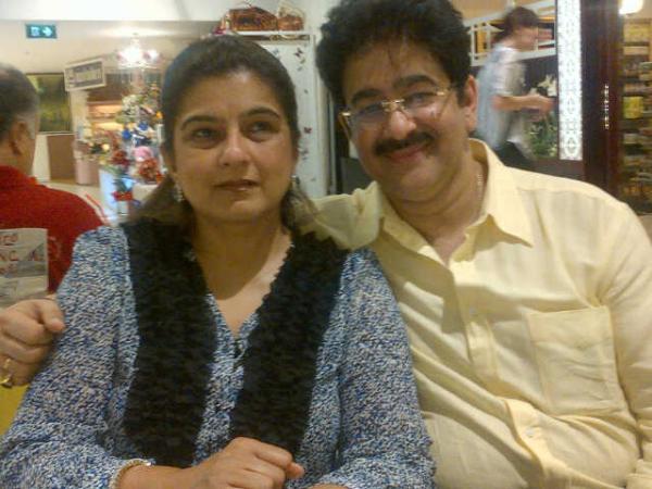 Sandeep Marwah and his wife
