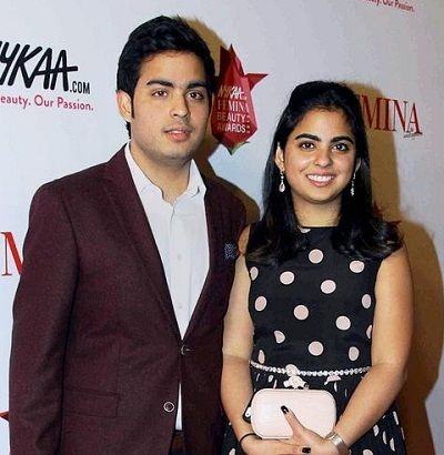 Isha Ambani with her twin brother Akash Ambani