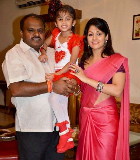 Radhika Kumaraswamy With Her Second Husband HD Kumaraswamy And Daughter Shamika