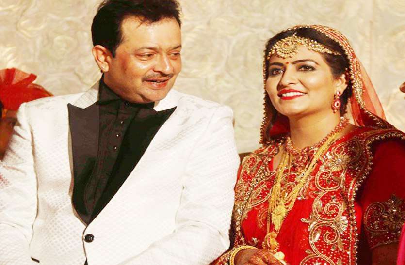 Bhayyuji Maharaj And Ayushi Sharma's Marriage Photo