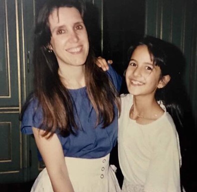 A teenage Katrina Kaif posing with her mother