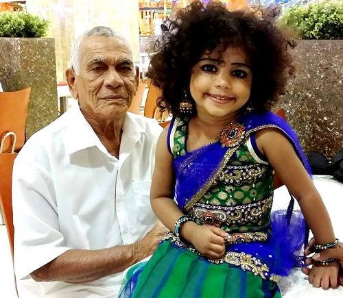 Basheer Bashi father Mohammed Kutty and daughter Sunaina Sunu