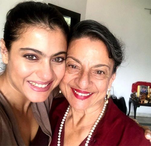 Kajol with her mother Tanuja Samarth