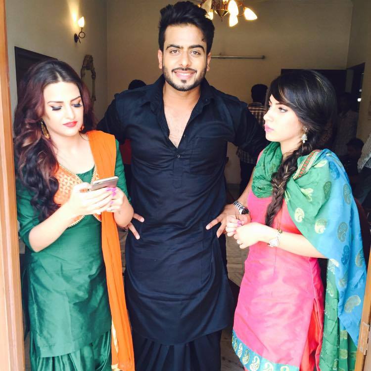 Mankirt Aulakh with models