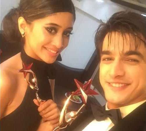 Shivangi Joshi and Mohsin Khan with their Favourite Jodi Award