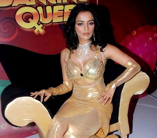 Shweta Menon - Dancing Queen (2008)