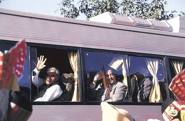 Atal Bihari Vajpayee in a Bus to Lahore