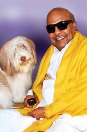 Karunanidhi with his dog