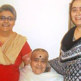 Rajkumari Kaul With Her Daughters
