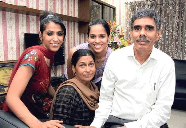 Saina Nehwal with her family