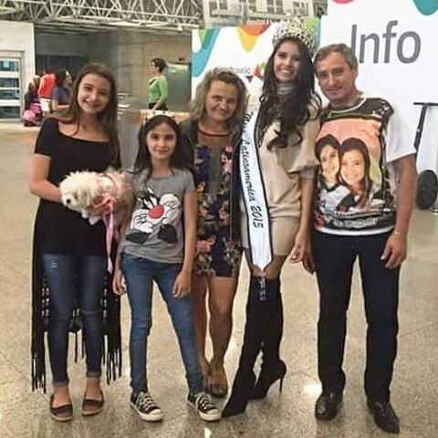 Carolina Moura's Family