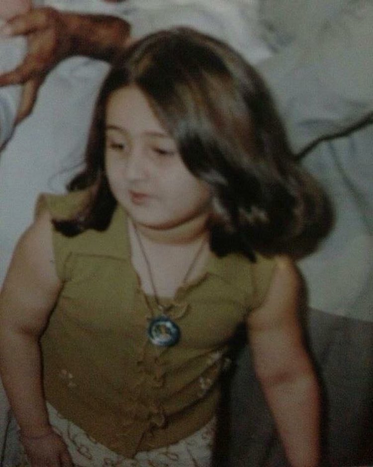 Dhvani Bhanushali childhood picture