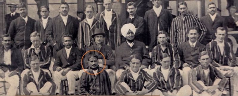 Palwankar Baloo with team in 1911