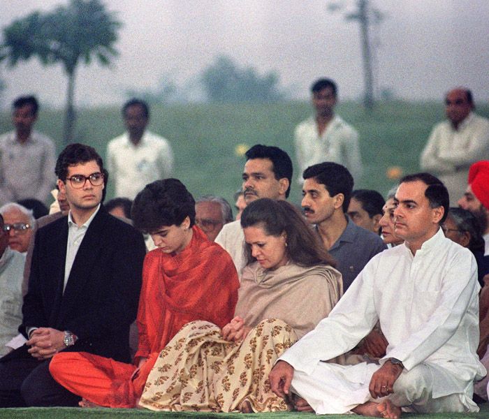 Rahul Gandhi with his parents