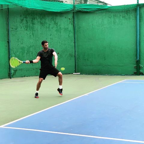 Sushant Singh Rajput playing Tennis