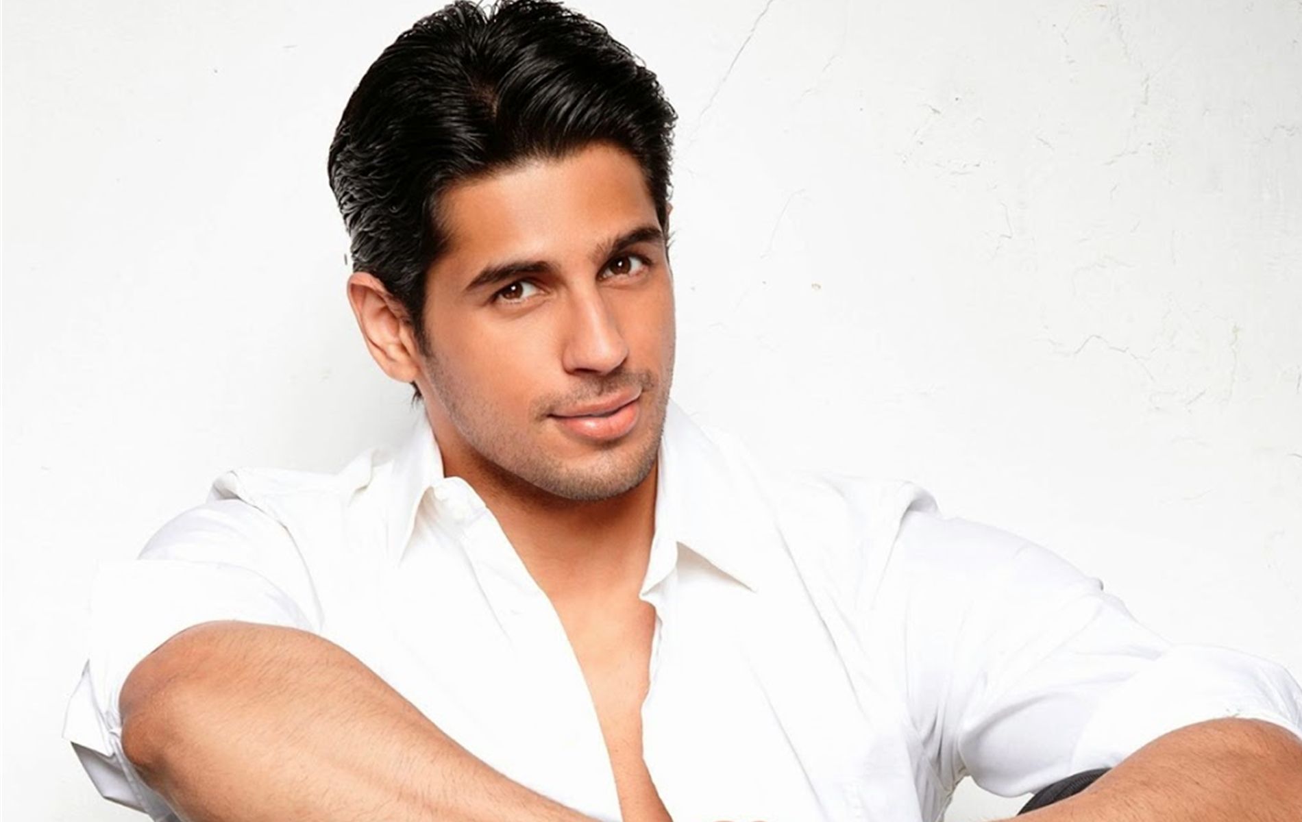 SIDHARTH MALHOTRA FANS CLUB  Facebook