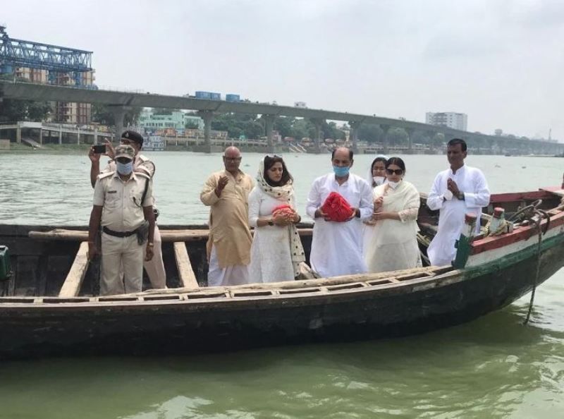Sushant Singh Rajput's ashes immersed in Ganga by his family