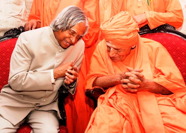 A. P. J. Abdul Kalam with Shivakumara Swamiji