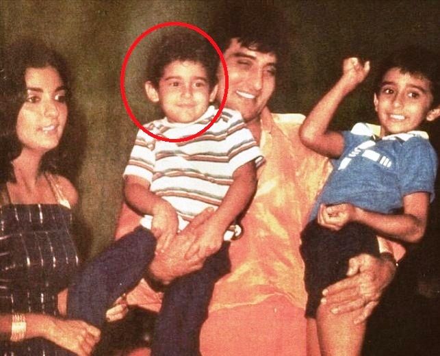 is akshay khana vinod khanna son