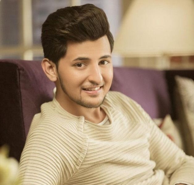 Darshan Raval Wiki, Height, Age, Wife, Family, Biography WikiBio