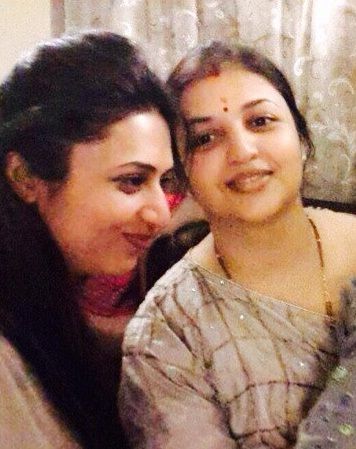 Divyanka Tripathi with her sister