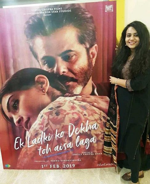 Gazal Dhaliwal poses with the 'Ek Ladki Ko Dekha Toh Aisa Laga' film's poster