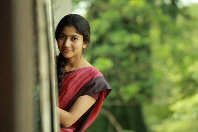 Sai Pallavi Wiki, Age, Boyfriend, Family, Caste, Biography & More ...