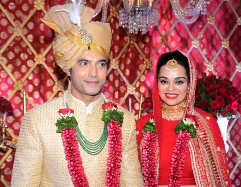 Sharad Malhotra And Ripci Bhatia Wedding Photo