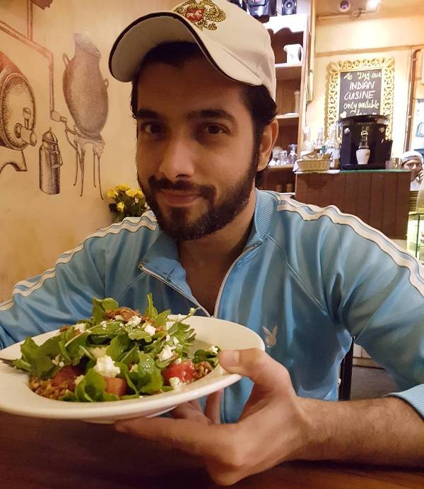 Sharad Malhotra enjoying salad