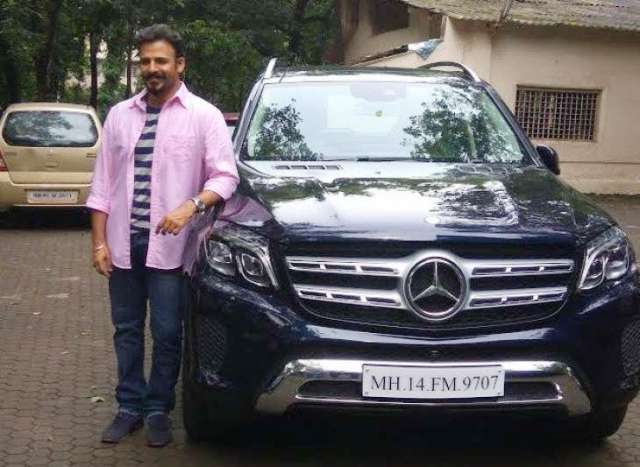 Vivek with his Mercedes-Benz-GLS