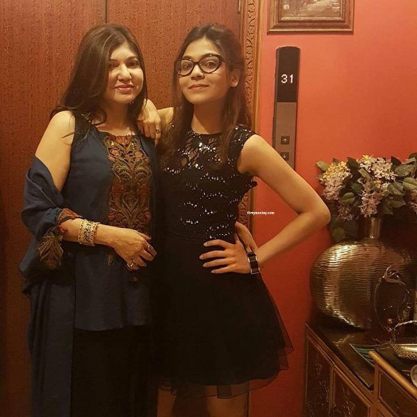 Alka with her Daughter Syesha