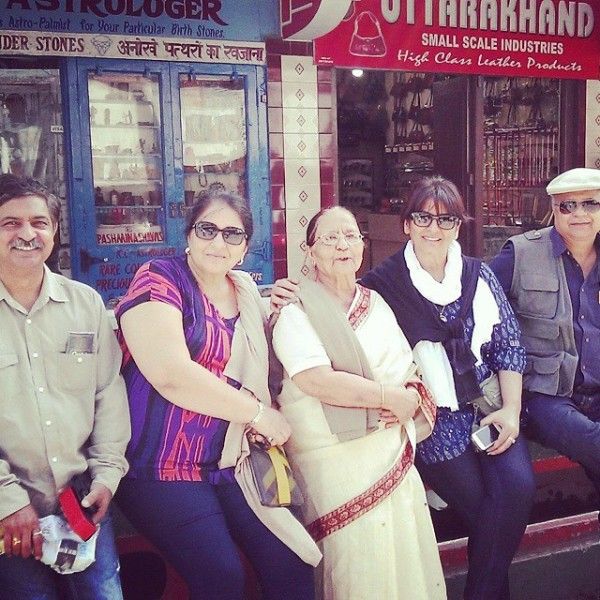Archana Puran Singh with her mother and siblings