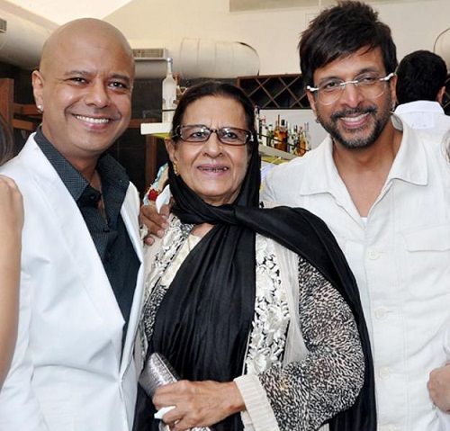 Javed Jaffrey with his mother and brother