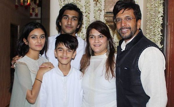 Javed Jaffrey with his wife and children