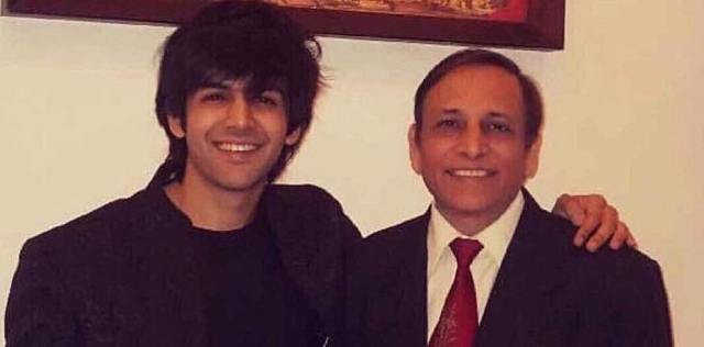 Kartik Aryan with his father