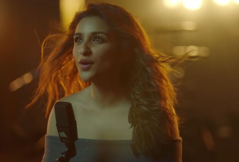 Parineeti Chopra while singing 'Maana Ke Hum Yaar Nahin' from the film 'Meri Pyaari Bindu' (2017)