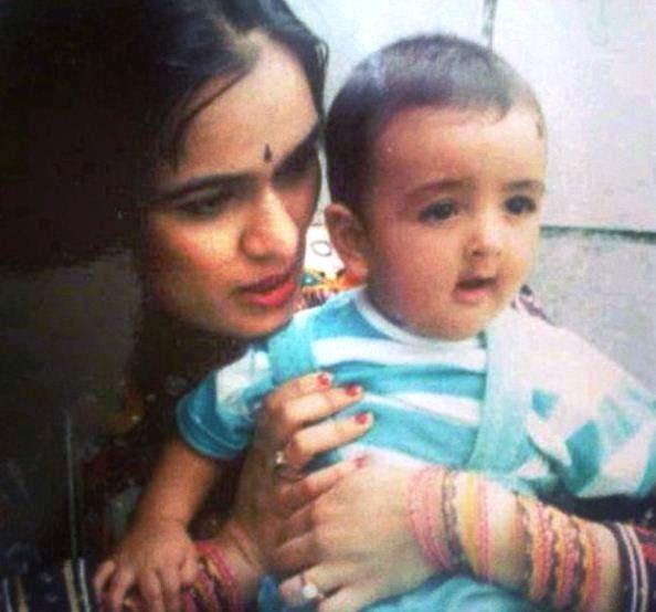 Priyank Sharma's childhood photo with his mother