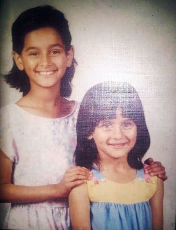Shibani Dandekar (left) with her sister Anusha Dandekar (right)