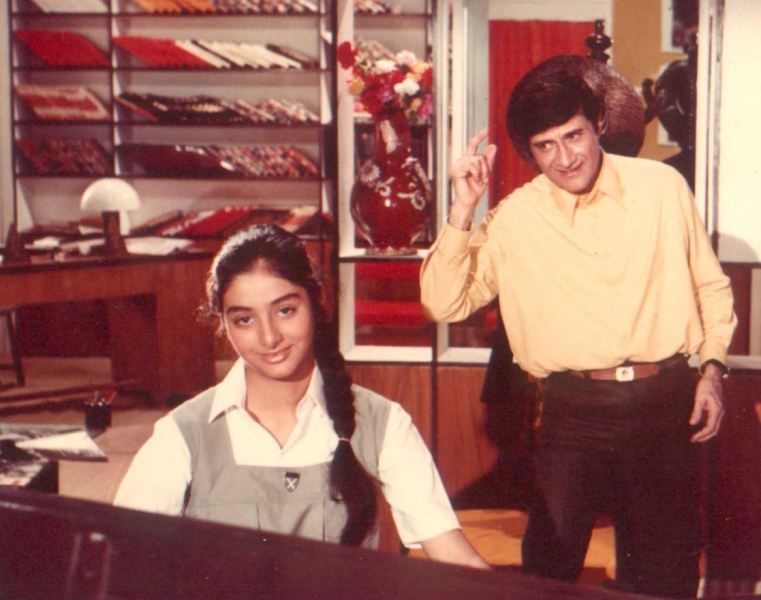 Tabu as Priya in Hum Naujawan (1985), alongside Dev Anand