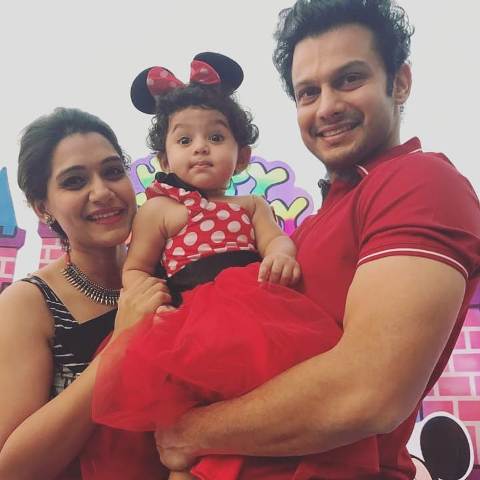 Urmila Kanetkar with her husband and daughter