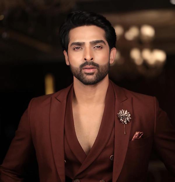 Adhvik Mahajan Wiki, Age, Girlfriend, Wife, Family, Biography & More -  WikiBio