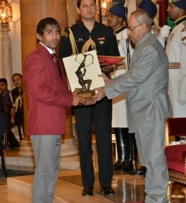 Bajrang Punia Receiving The Arjuna Award