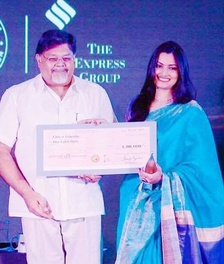 Chitra Tripathi Ramnath Goenka Excellence In Journalism Award