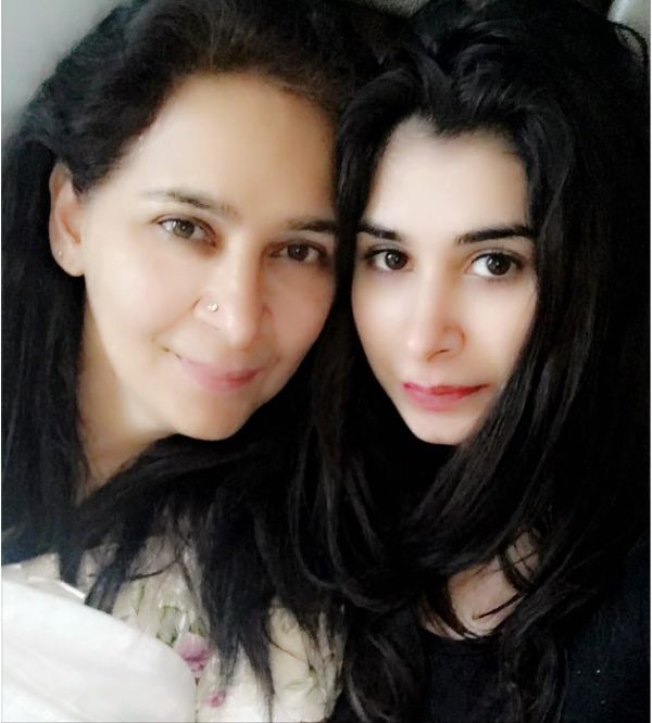 Navjot Kaur Sidhu with her daughter